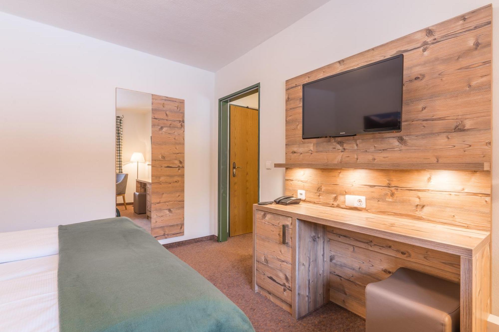 Bsw Hotel Hubertus-Park Шёнау-ам-Кёнигсзе Экстерьер фото